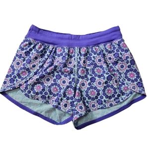 Lululemon‎ Athletic Floral Short Purple Size 4 Y2K